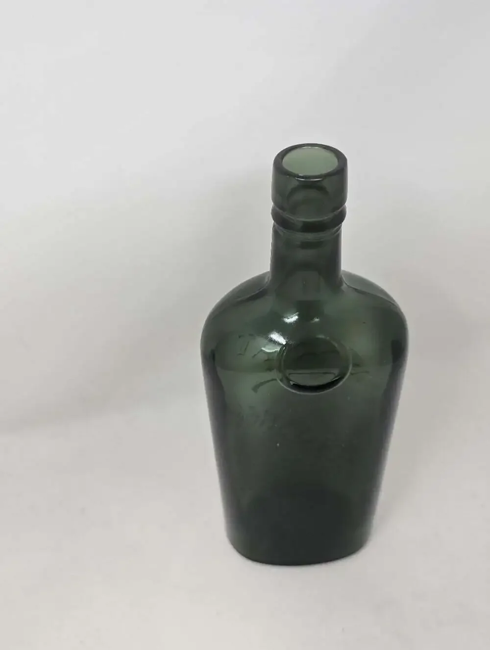 Royal George Vintage Scotch Whiskey Liquor Bottle Dark Green Vintage 50s 60s 40s